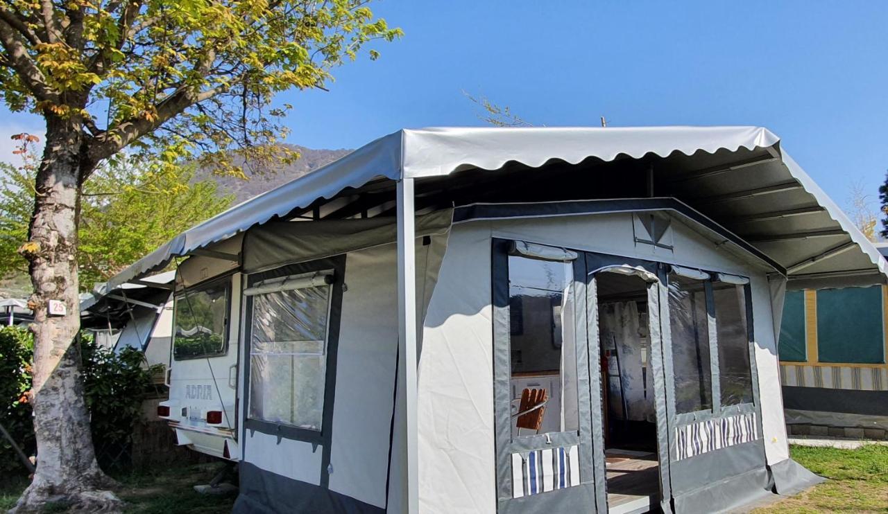 Camping Italia 90 Caravans Domaso Kültér fotó